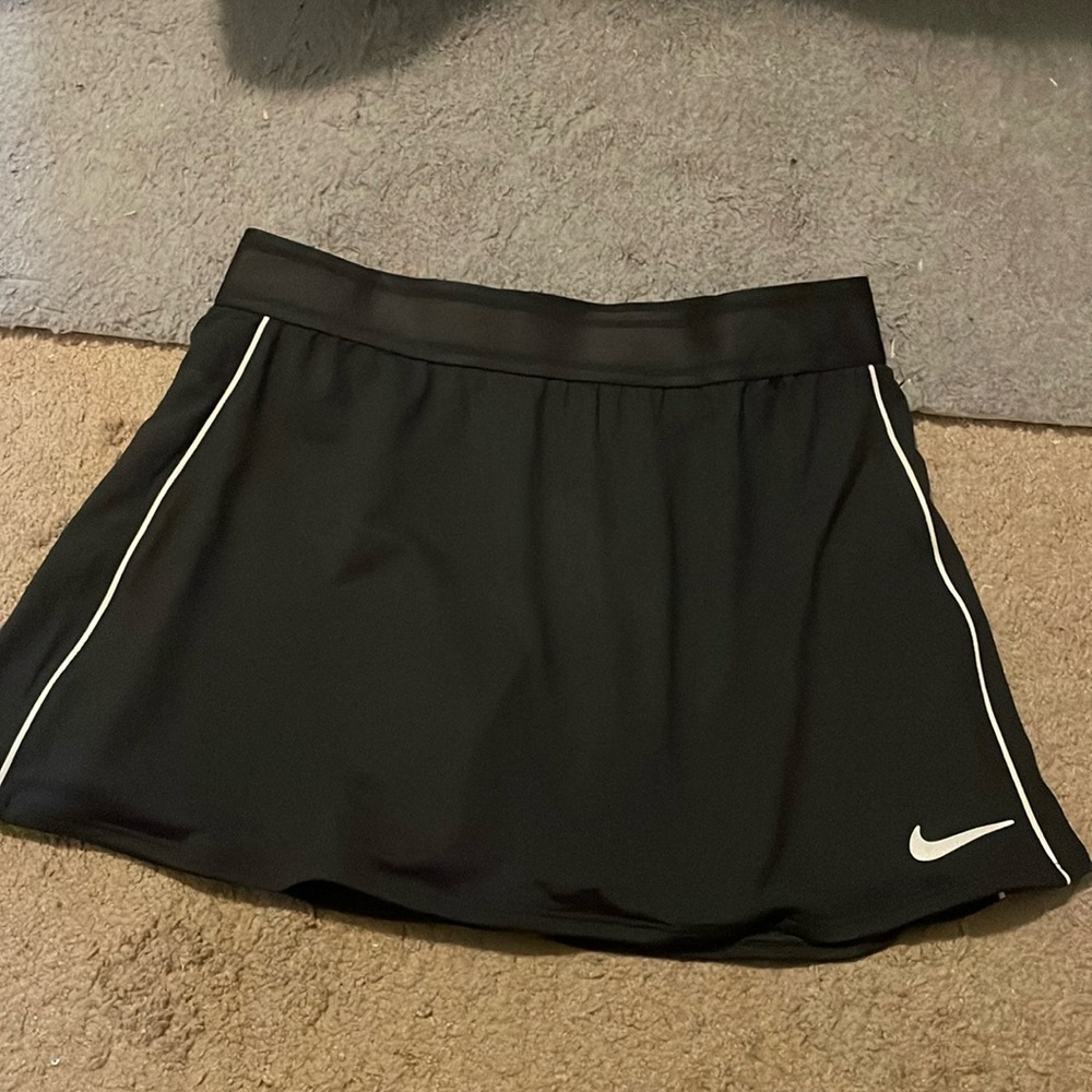 Nike tennis skirt size small